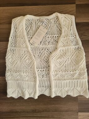 Nwt a new day Crochet Open-Front Knit Vest - Cream